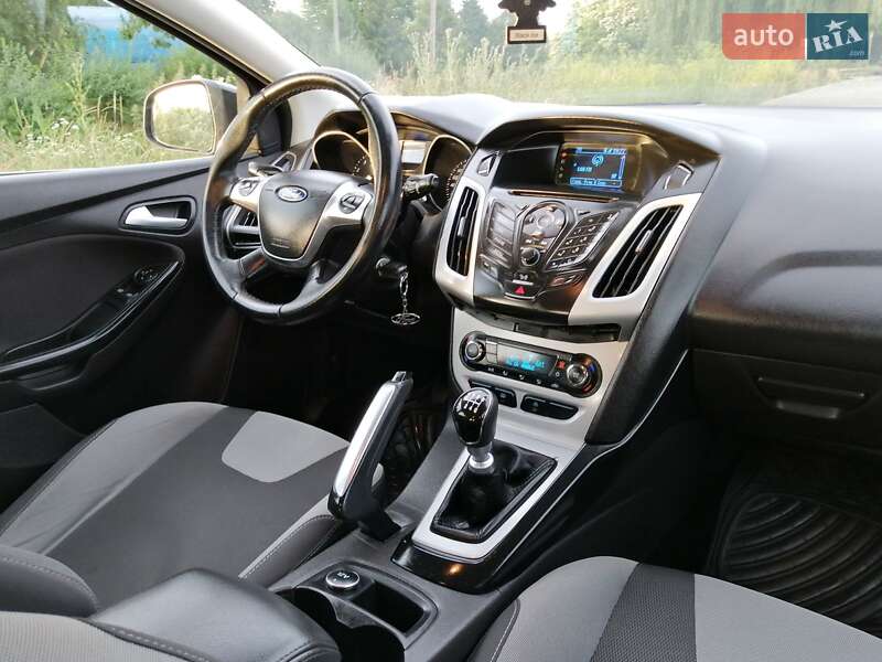 Хэтчбек Ford Focus 2013 в Здолбунове