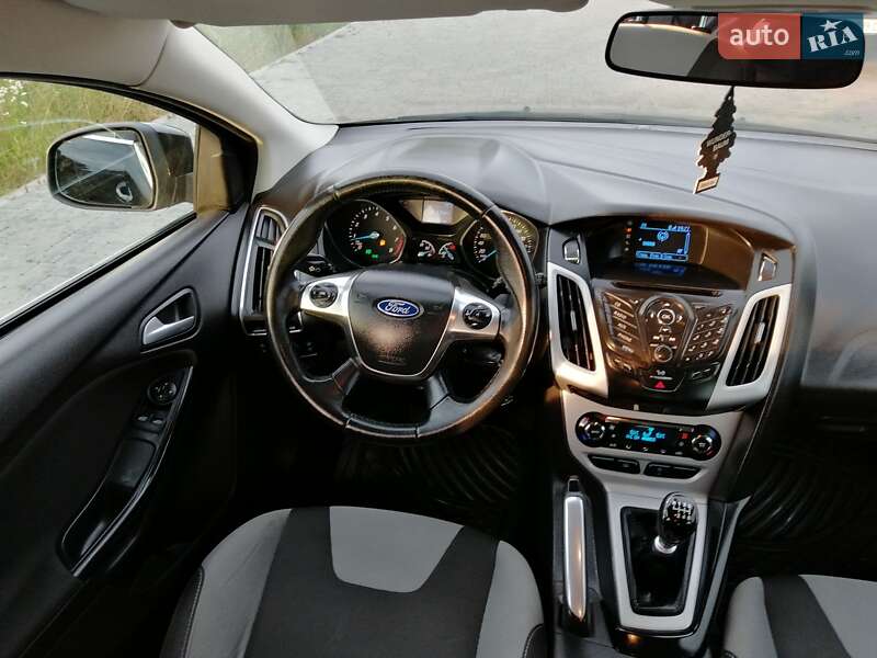 Хэтчбек Ford Focus 2013 в Здолбунове
