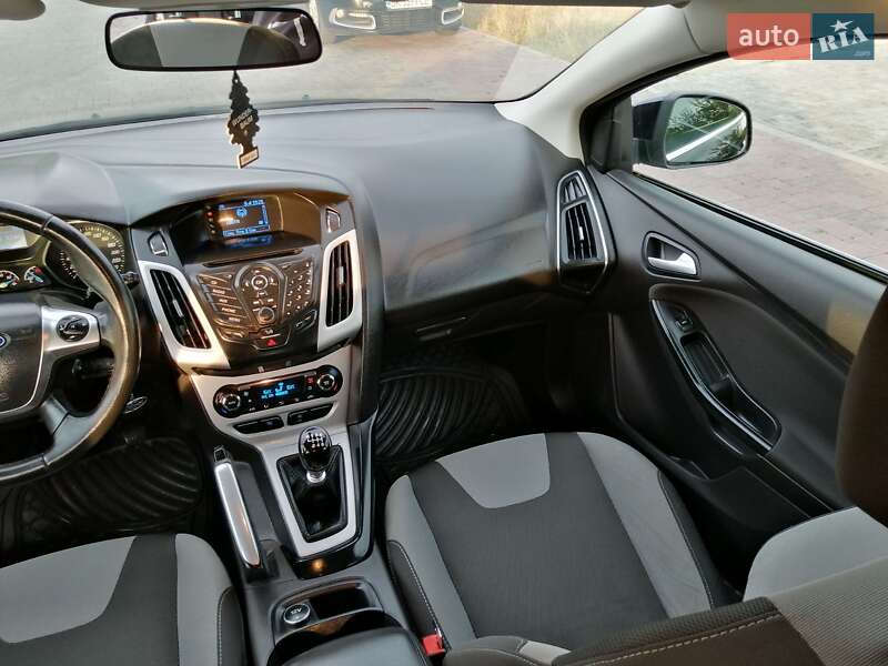 Хэтчбек Ford Focus 2013 в Здолбунове