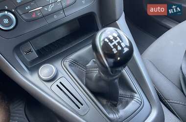 Хэтчбек Ford Focus 2017 в 