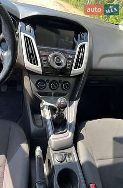 Седан Ford Focus 2013 в 