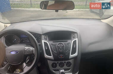 Седан Ford Focus 2013 в 