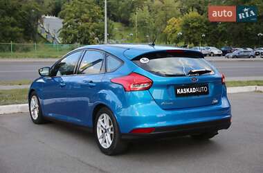 Хэтчбек Ford Focus 2016 в 