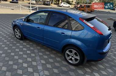 Хэтчбек Ford Focus 2007 в 