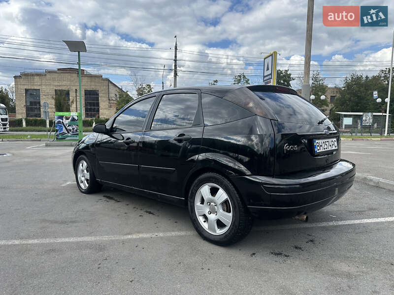 Хэтчбек Ford Focus 2004 в Виннице