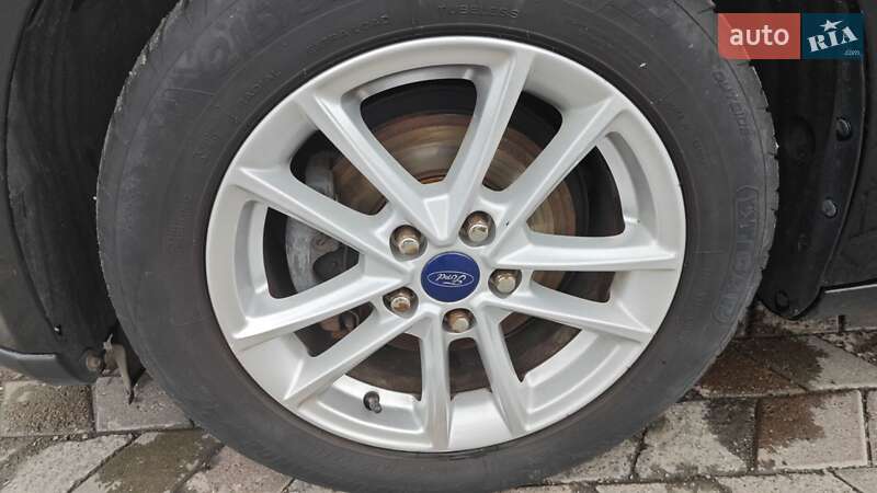 Хэтчбек Ford Focus 2015 в Ровно фото 14 Хэтчбек Ford Focus 2015 в Ровно
