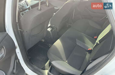 Хэтчбек Ford Focus 2013 в 