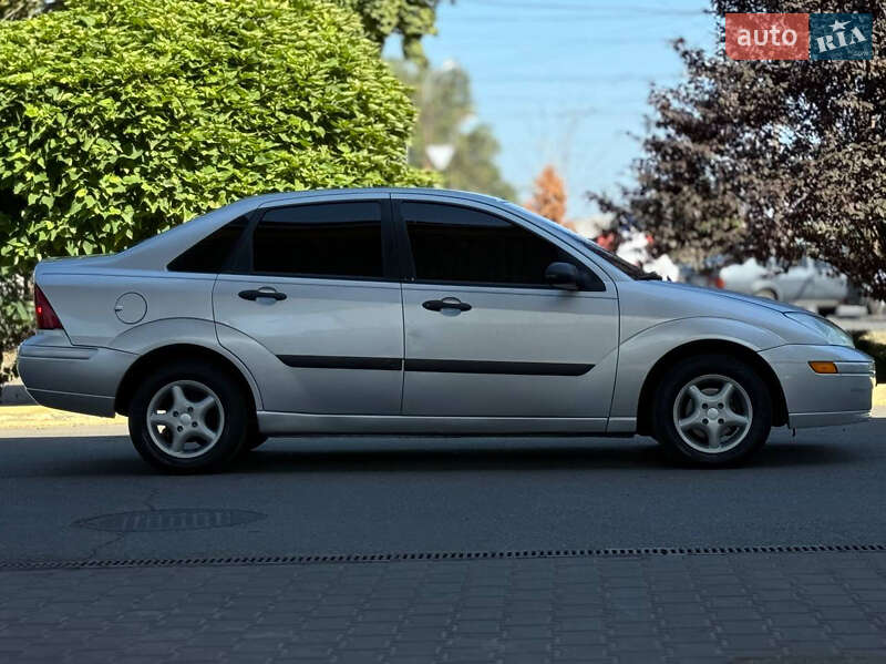 Седан Ford Focus 2003 в Днепре