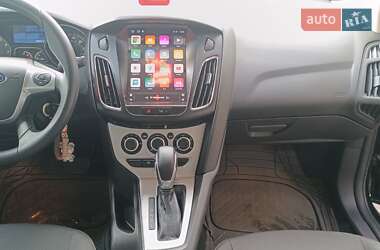 Седан Ford Focus 2014 в 