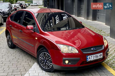 Хэтчбек Ford Focus 2006 в 