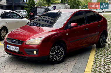 Хэтчбек Ford Focus 2006 в 
