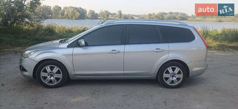 Универсал Ford Focus 2008 в Глухове
