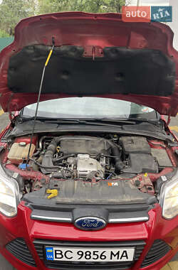 Хэтчбек Ford Focus 2014 в 