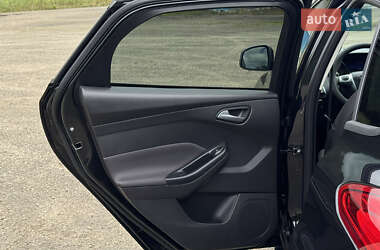 Хэтчбек Ford Focus 2014 в 