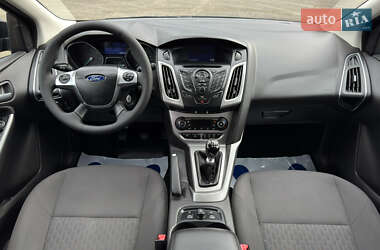 Хэтчбек Ford Focus 2014 в 