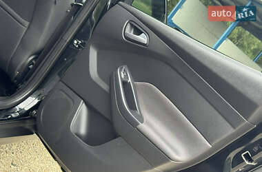 Хэтчбек Ford Focus 2014 в 
