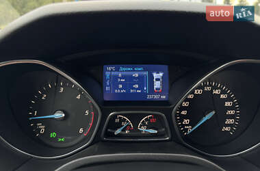 Хэтчбек Ford Focus 2014 в 