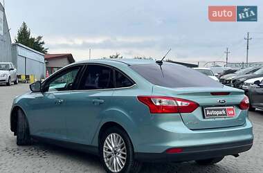 Седан Ford Focus 2011 в 