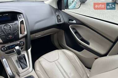 Седан Ford Focus 2011 в 