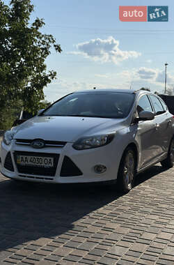 Хэтчбек Ford Focus 2013 в Новомосковске