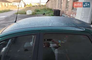 Седан Ford Focus 2000 в 