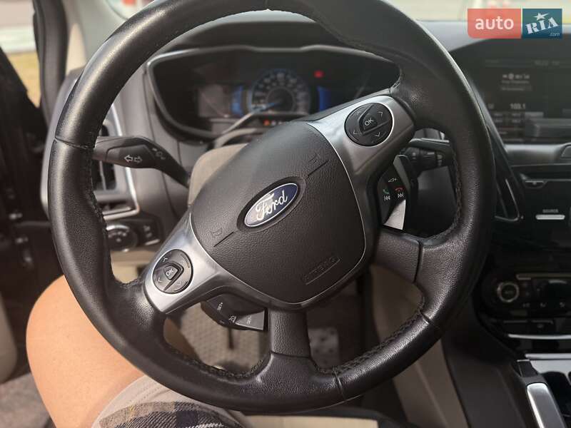 Хэтчбек Ford Focus 2013 в Киеве
