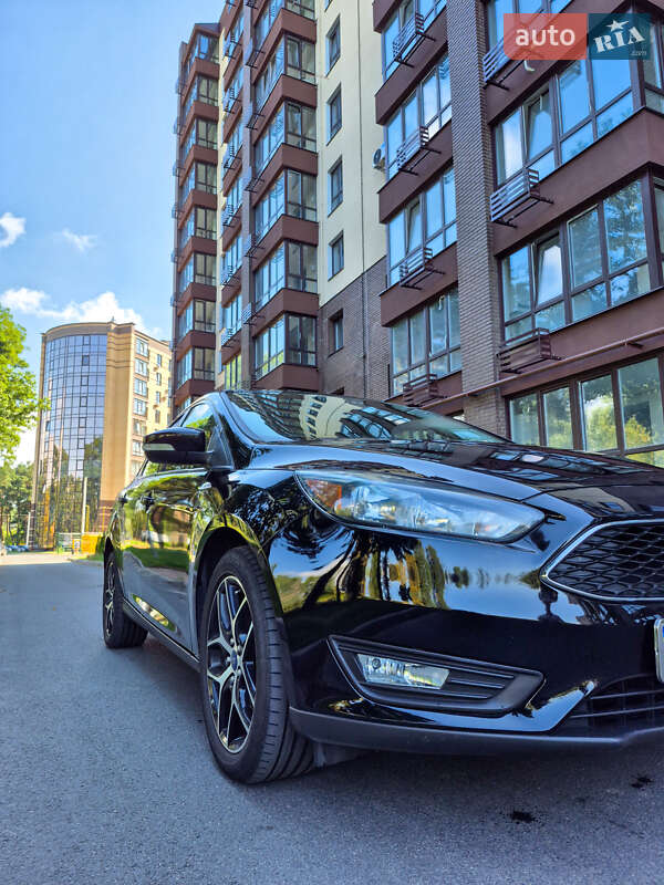 Седан Ford Focus 2017 в Чернигове