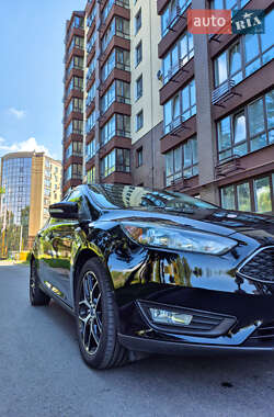 Седан Ford Focus 2017 в 