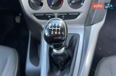 Универсал Ford Focus 2012 в 