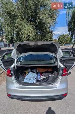 Седан Ford Focus 2014 в 