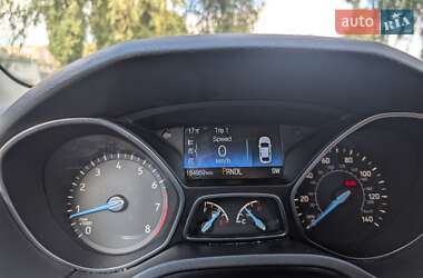 Седан Ford Focus 2014 в 