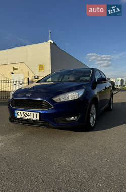 Хэтчбек Ford Focus 2015 в Киеве
