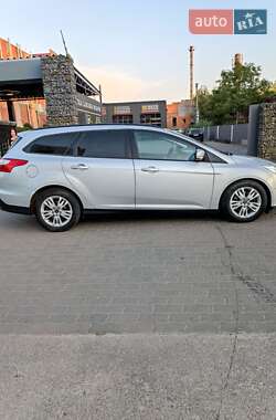 Универсал Ford Focus 2012 в 