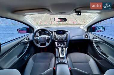 Седан Ford Focus 2014 в 