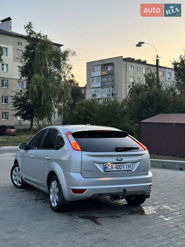 Хэтчбек Ford Focus 2011 в Умани