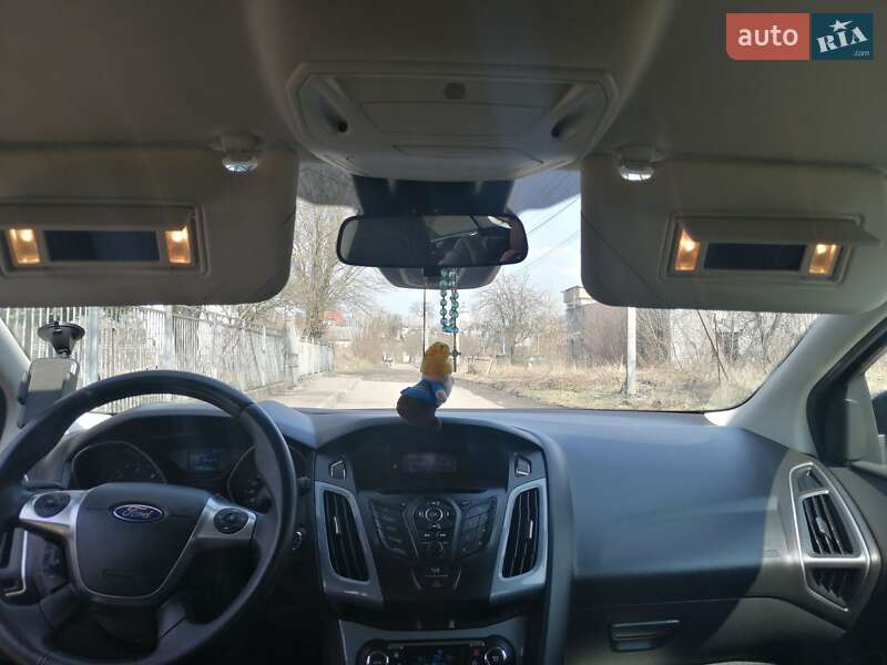 Хэтчбек Ford Focus 2011 в Львове