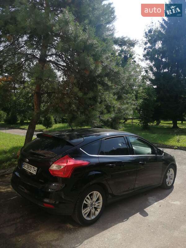 Хэтчбек Ford Focus 2011 в Львове