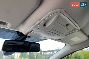 Хэтчбек Ford Focus 2012 в 