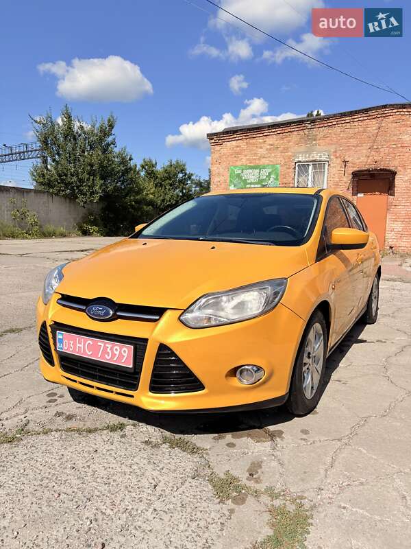 Седан Ford Focus 2012 в 