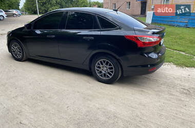 Седан Ford Focus 2014 в 
