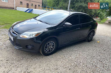 Седан Ford Focus 2014 в 