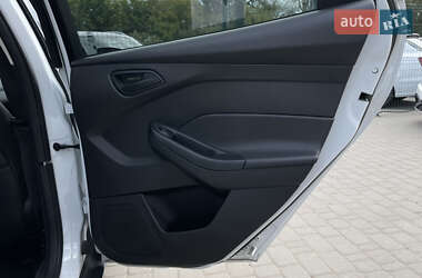 Седан Ford Focus 2012 в 
