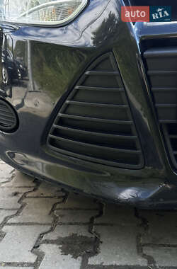 Хэтчбек Ford Focus 2014 в 