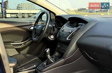 Седан Ford Focus 2016 в 