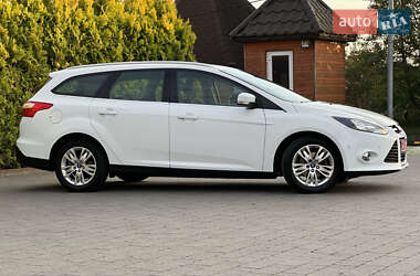 Универсал Ford Focus 2014 в 