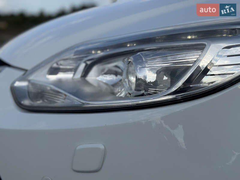 Универсал Ford Focus 2013 в Стрые
