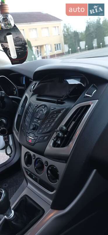 Универсал Ford Focus 2013 в Калиновке фото 23 Универсал Ford Focus 2013 в Калиновке