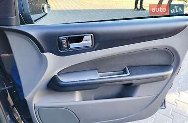 Универсал Ford Focus 2010 в 