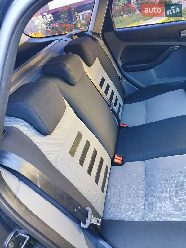 Универсал Ford Focus 2010 в Львове