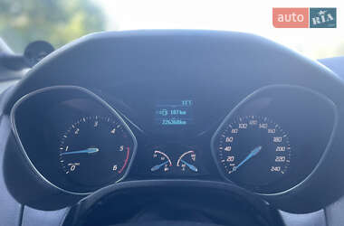 Универсал Ford Focus 2012 в 